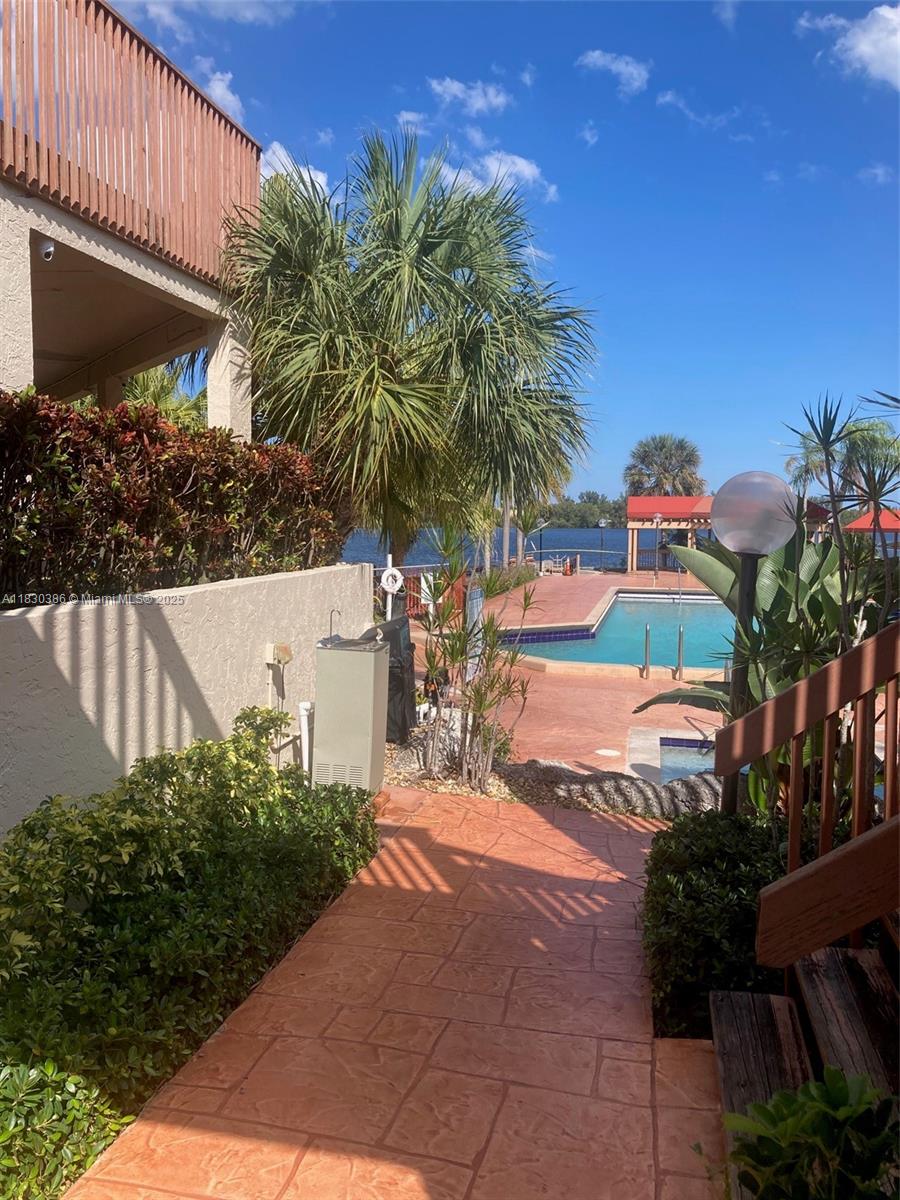 29 Capitol Ct 0