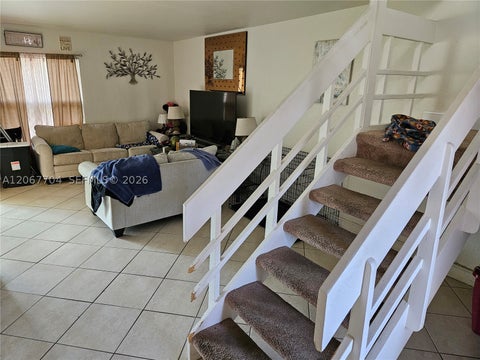 Photo of 517 SW 1st Ct, Boynton Beach, FL 33435 (MLS # A12067704)