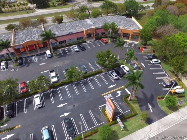 MADEIRA COMMERCE - Commercial Sale