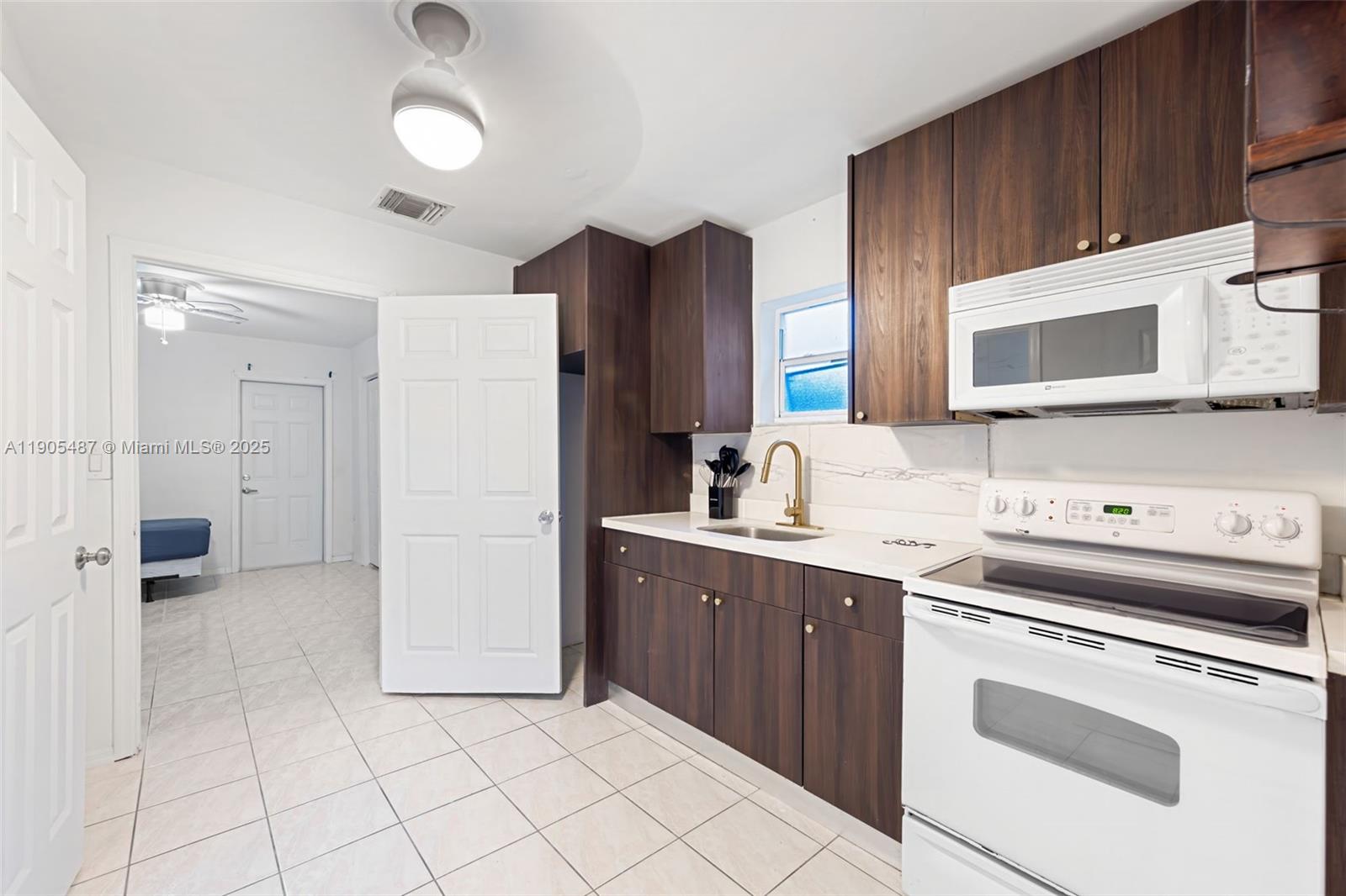 HALLANDALE BY THE SEA - Residential