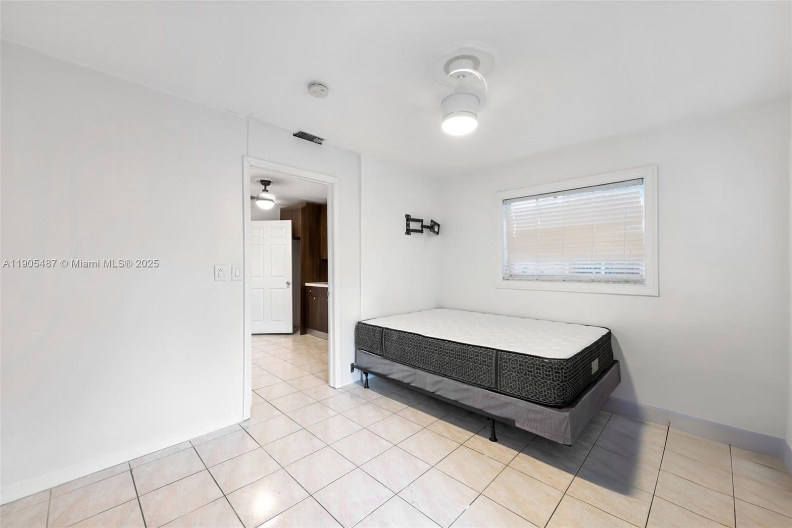 HALLANDALE BY THE SEA - Residential