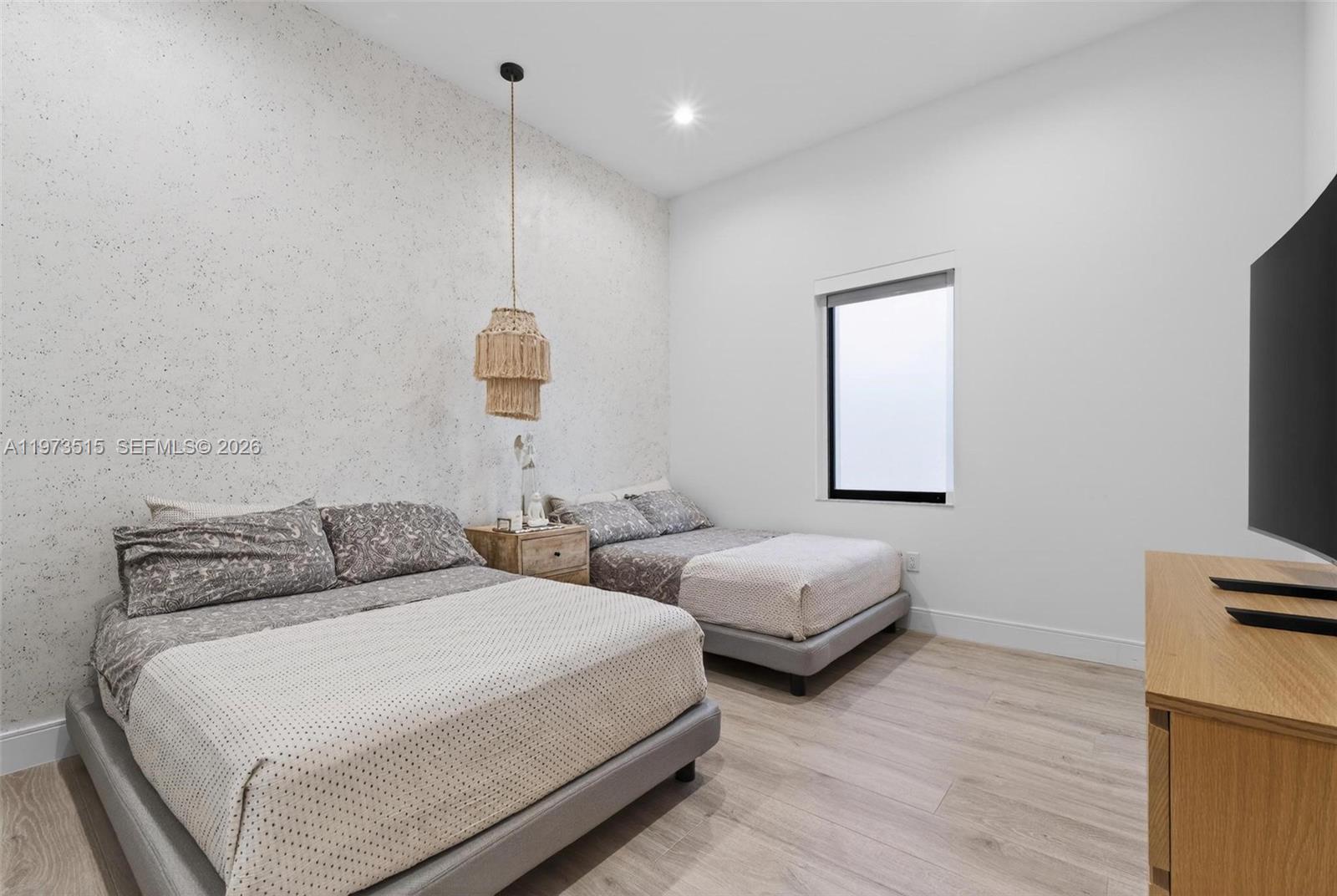 DOWNTOWN DORAL SOUTH PHAS - Residential