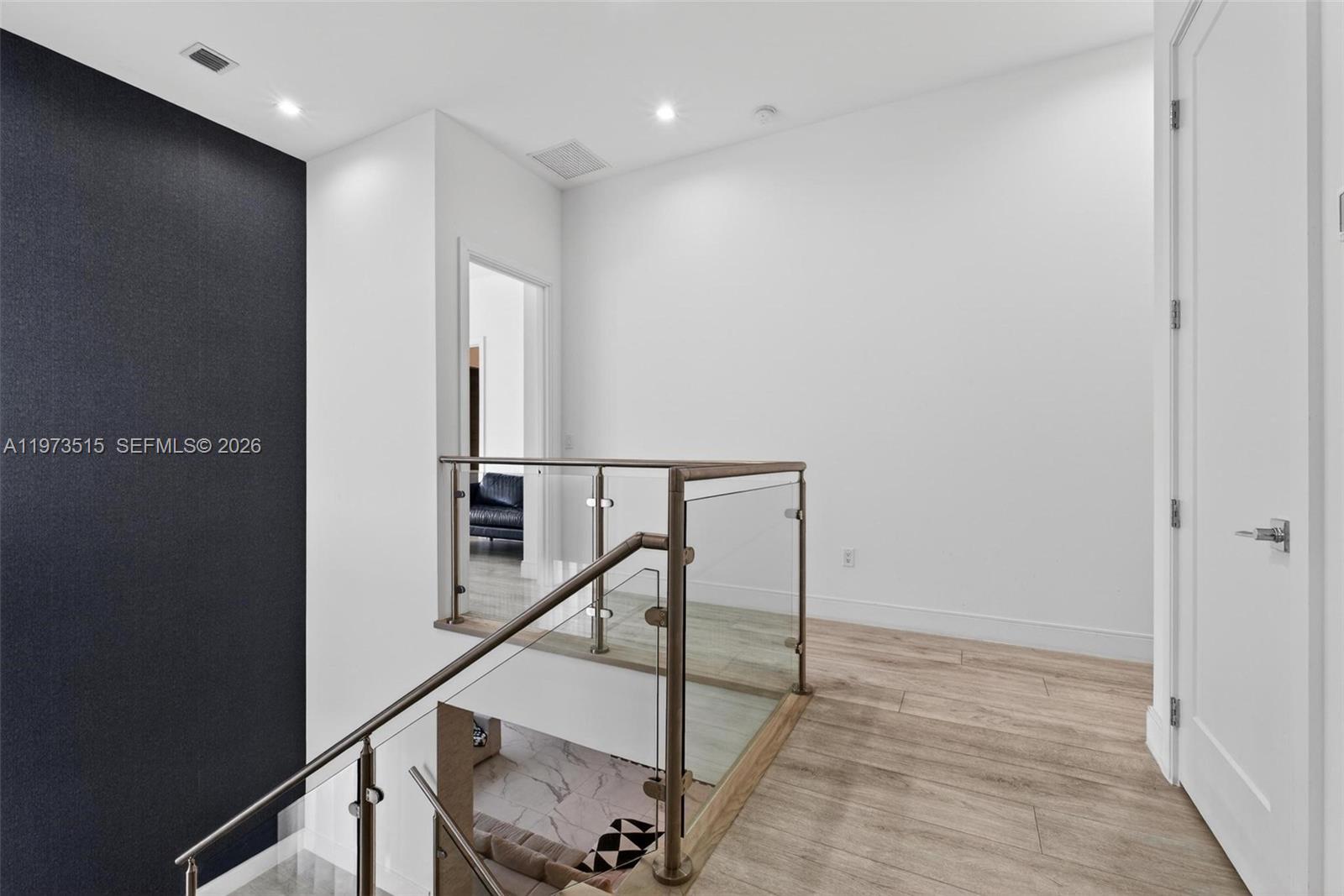 DOWNTOWN DORAL SOUTH PHAS - Residential