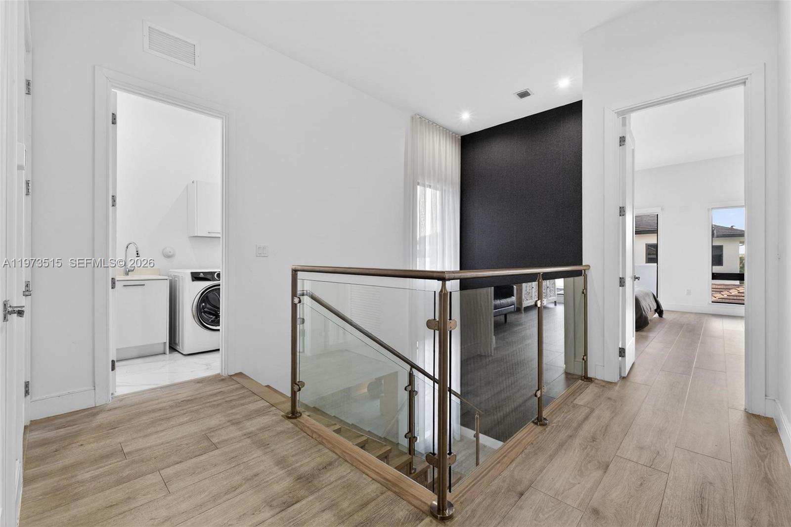 DOWNTOWN DORAL SOUTH PHAS - Residential