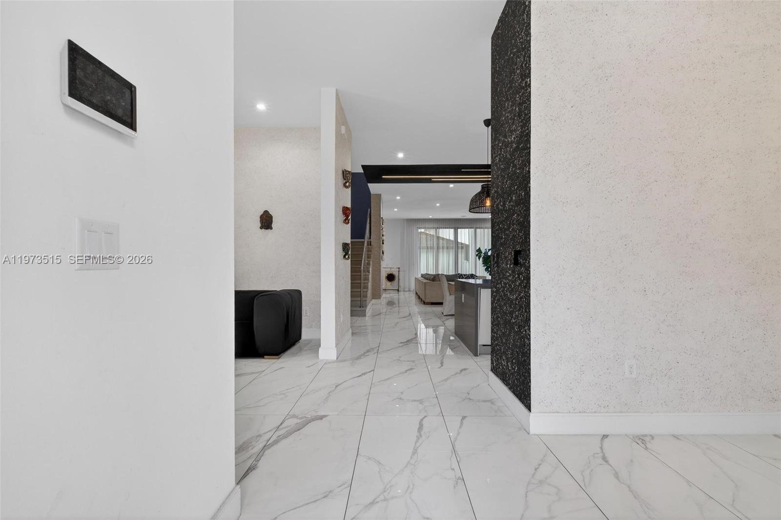 DOWNTOWN DORAL SOUTH PHAS - Residential