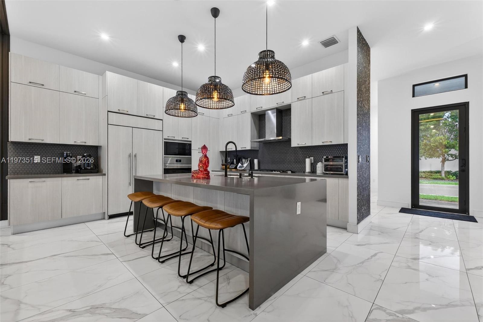 DOWNTOWN DORAL SOUTH PHAS - Residential