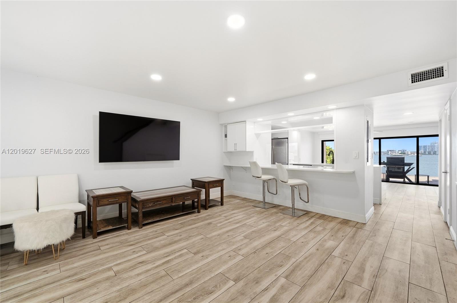 LEEWARD POINT CONDO - Residential