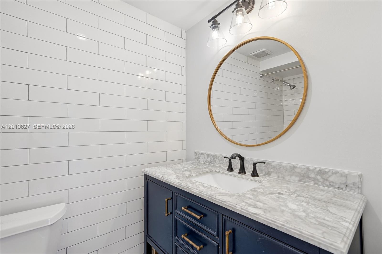 LEEWARD POINT CONDO - Residential