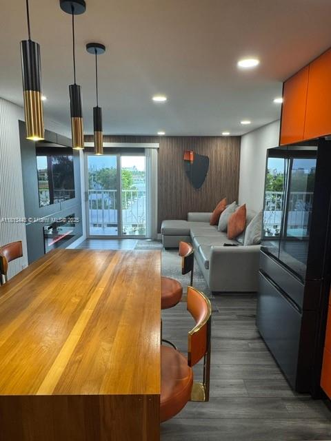 YOLANDA VILLAS CONDO - Residential