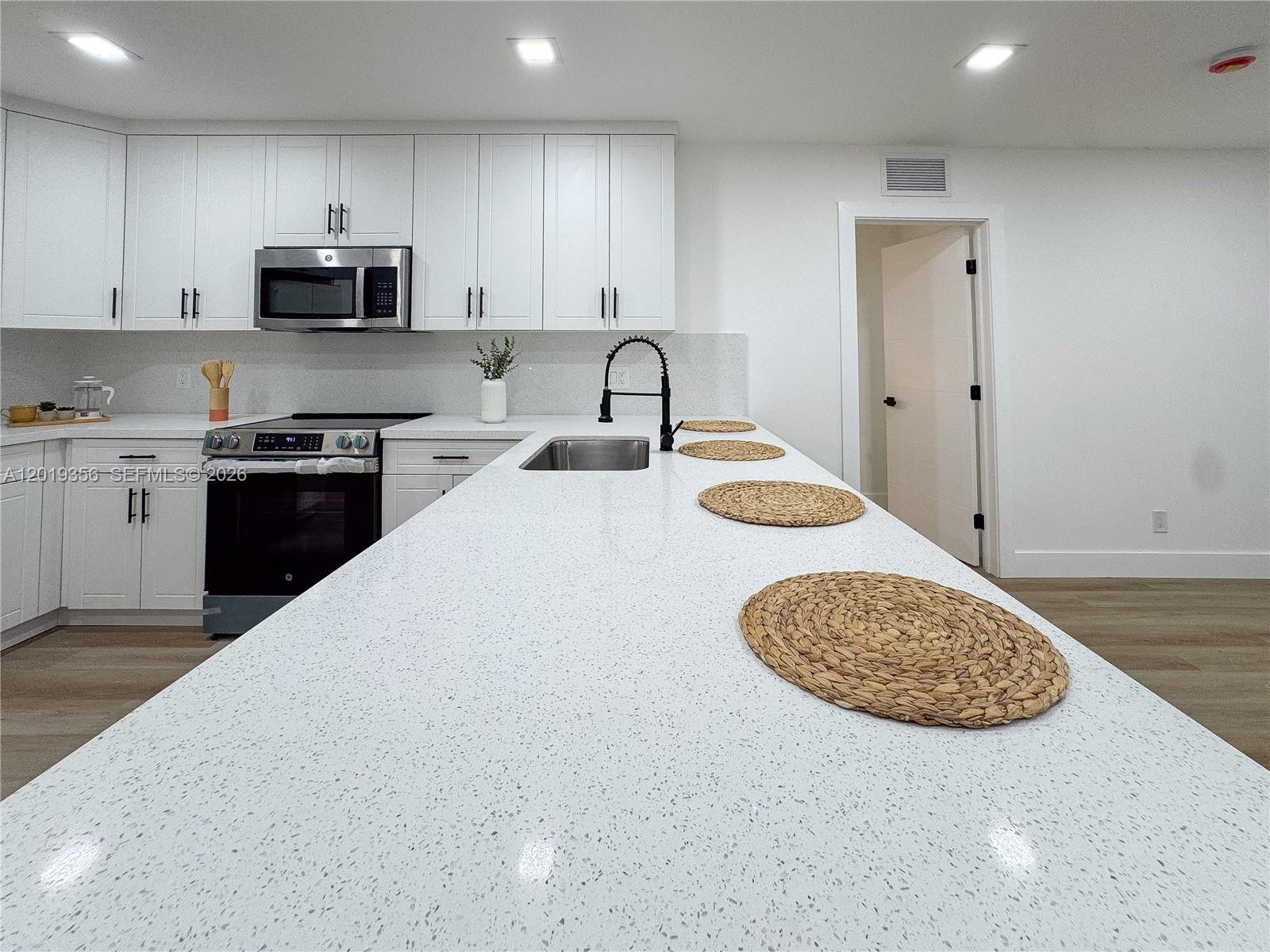 NORTH ANDREWS GARDENS FIR - Residential