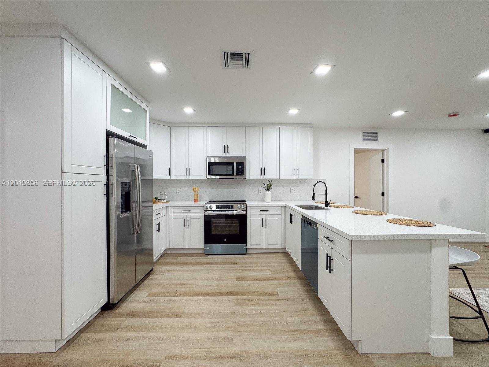 NORTH ANDREWS GARDENS FIR - Residential