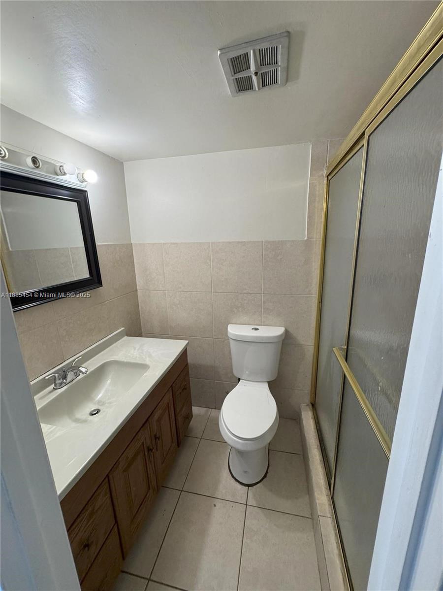 APPLE CREEK - Residential