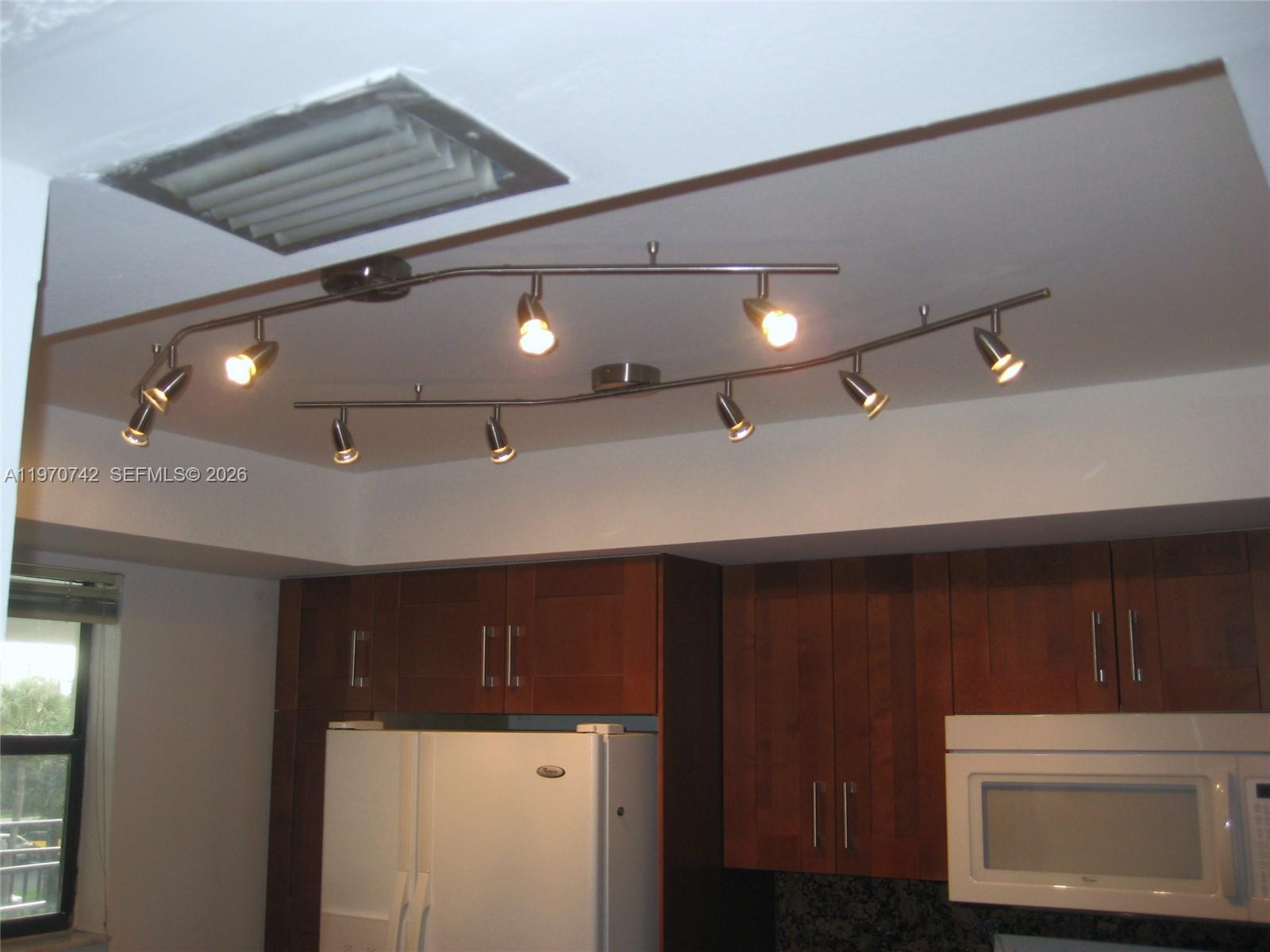 FAIRWAYS AT BONAVENTURE C - Residential Lease