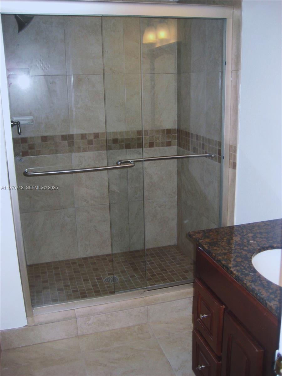 FAIRWAYS AT BONAVENTURE C - Residential Lease