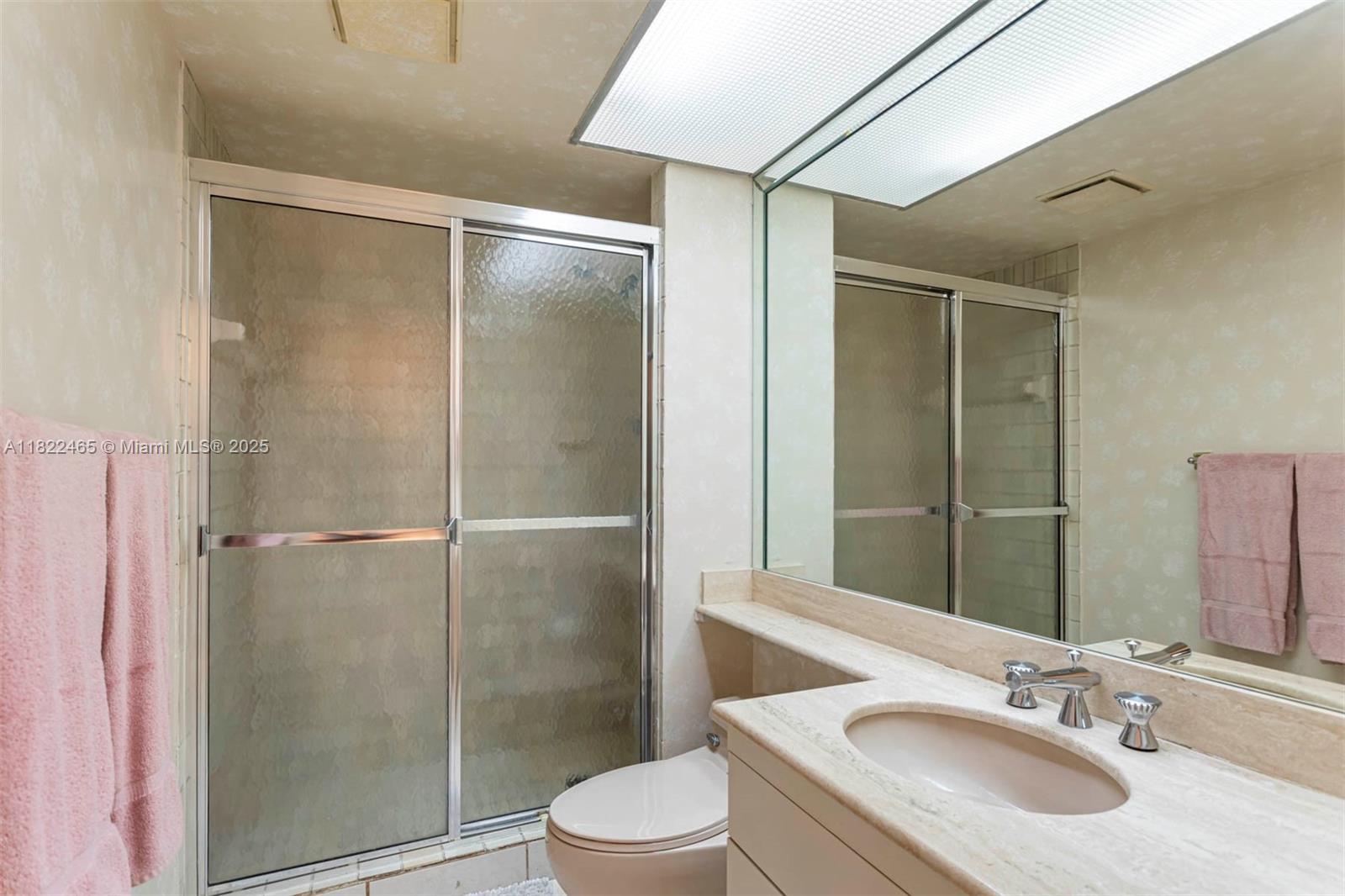 TURNBERRY ISLE SOUTH COND - Residential