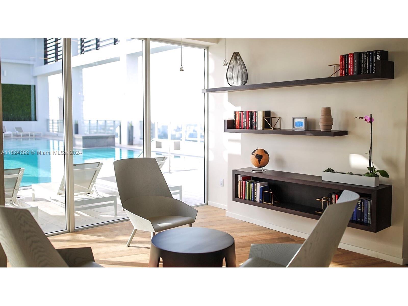 CENTRO CONDO - Residential