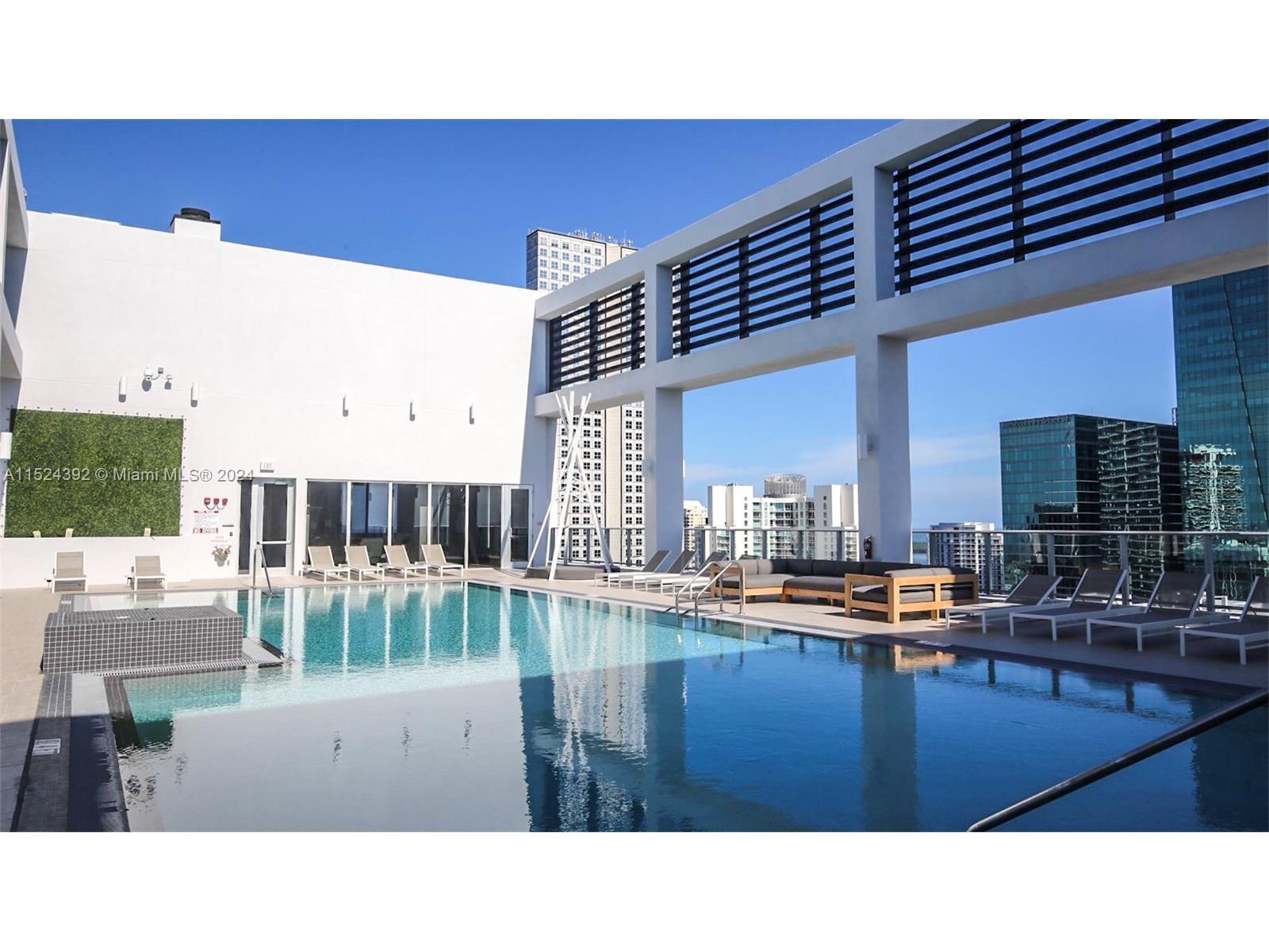 CENTRO CONDO - Residential