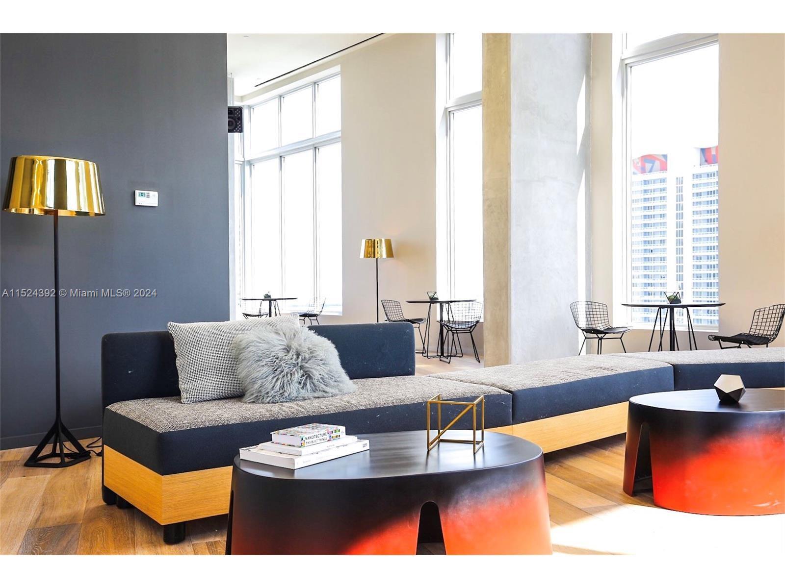 CENTRO CONDO - Residential