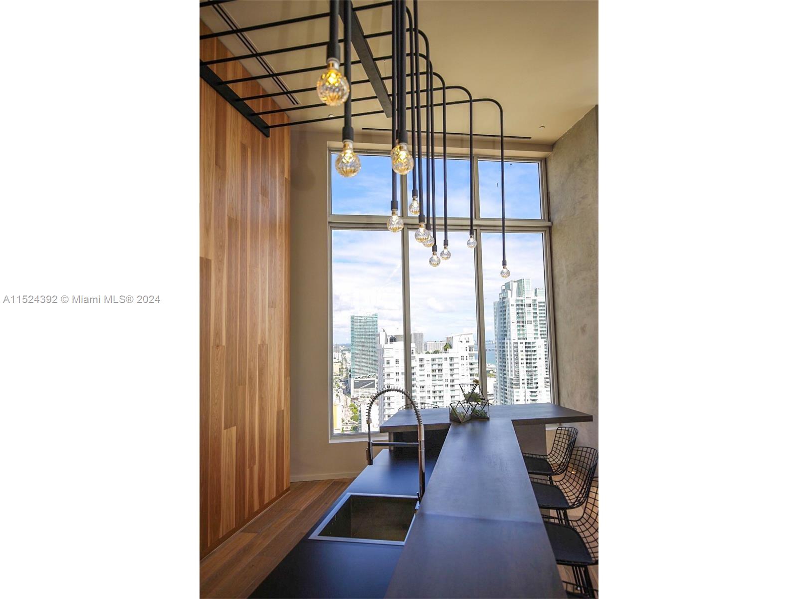 CENTRO CONDO - Residential