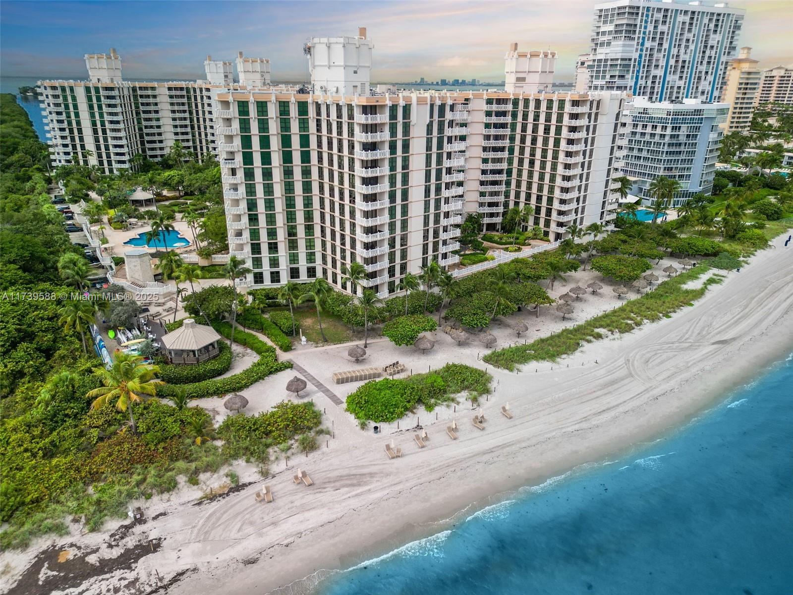 TOWERS OF KEY BISCAYNE CO - Residential