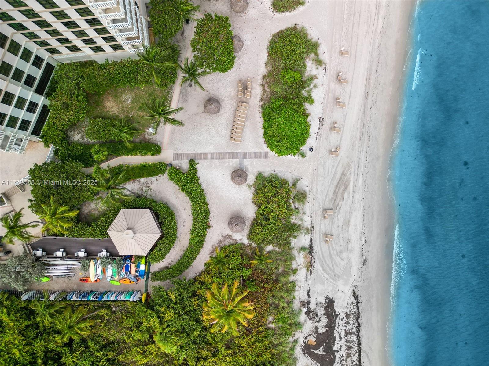 TOWERS OF KEY BISCAYNE CO - Residential