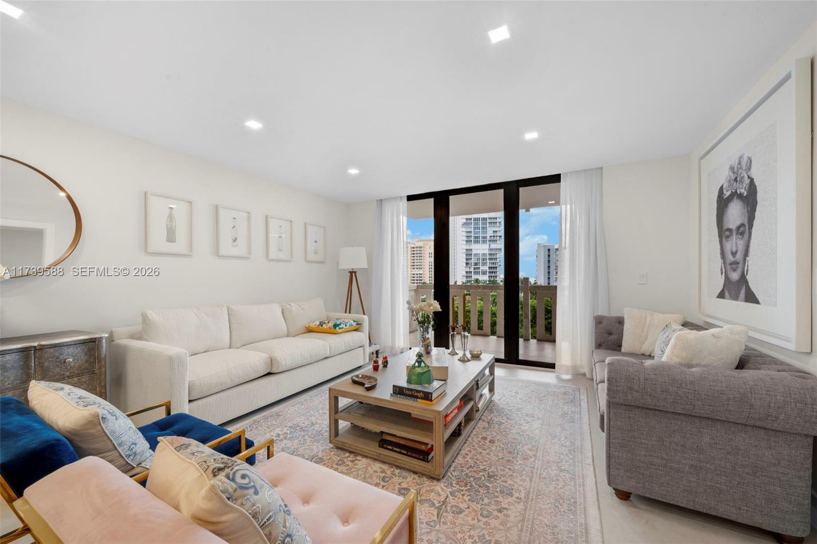 TOWERS OF KEY BISCAYNE CO - Residential