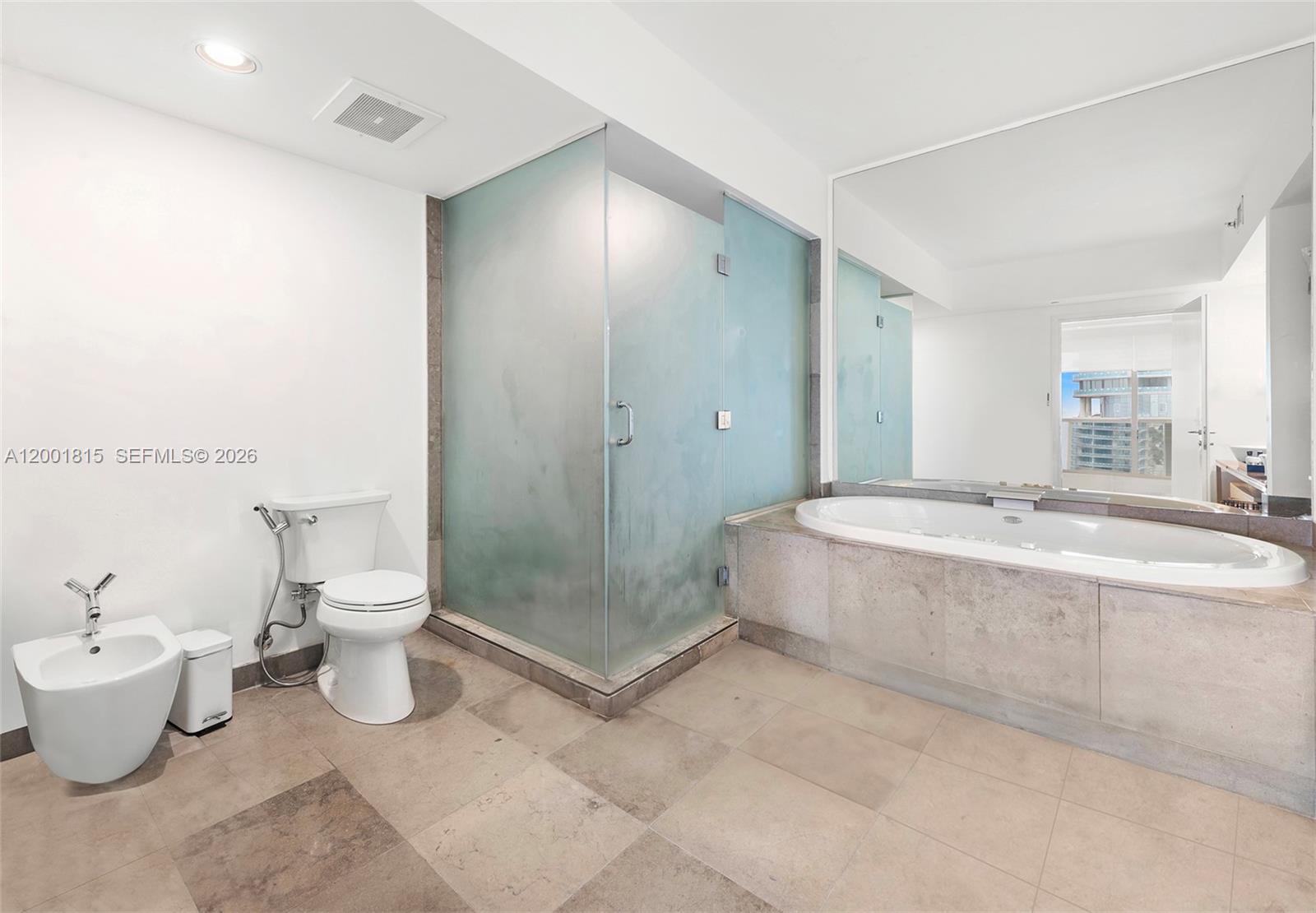 ICON CONDO - Residential Lease