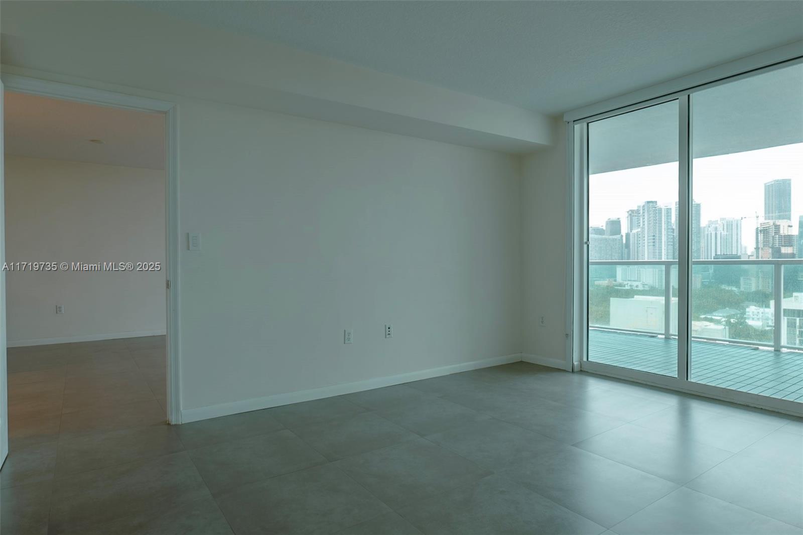 SKYLINE ON BRICKELL CONDO - Residential
