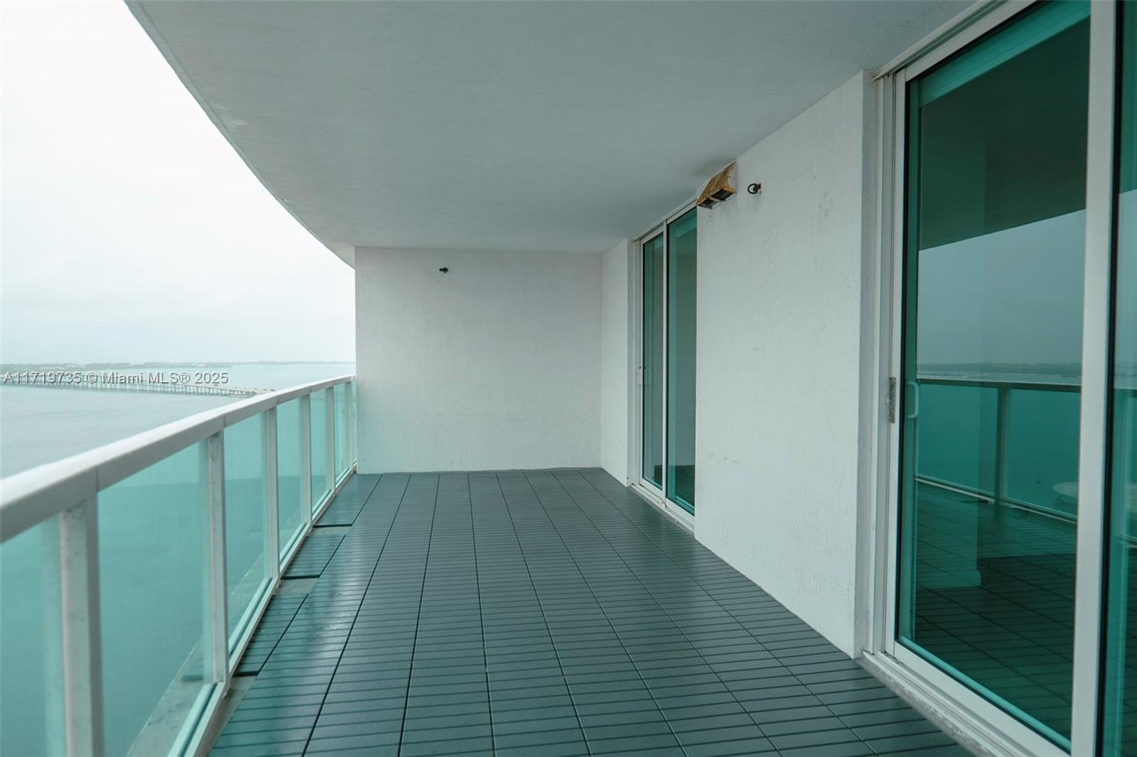 2101 Brickell Ave 2103