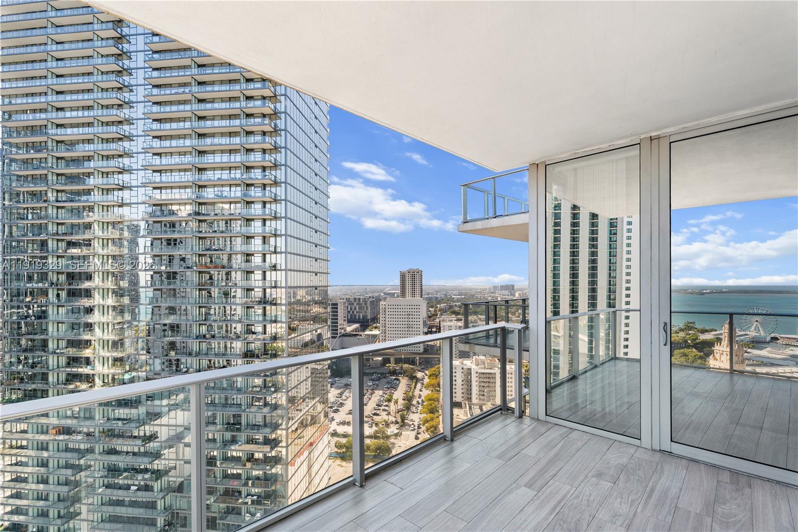 PARAMOUNT MIAMI WORLDCENT - Residential