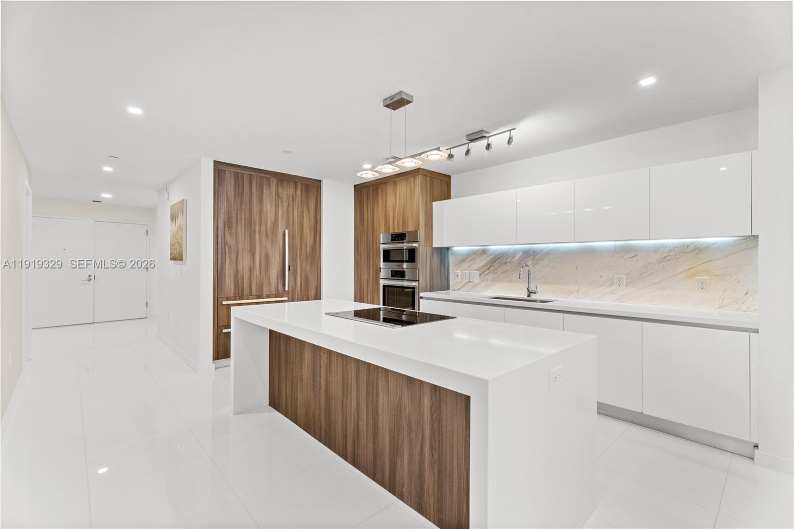 PARAMOUNT MIAMI WORLDCENT - Residential