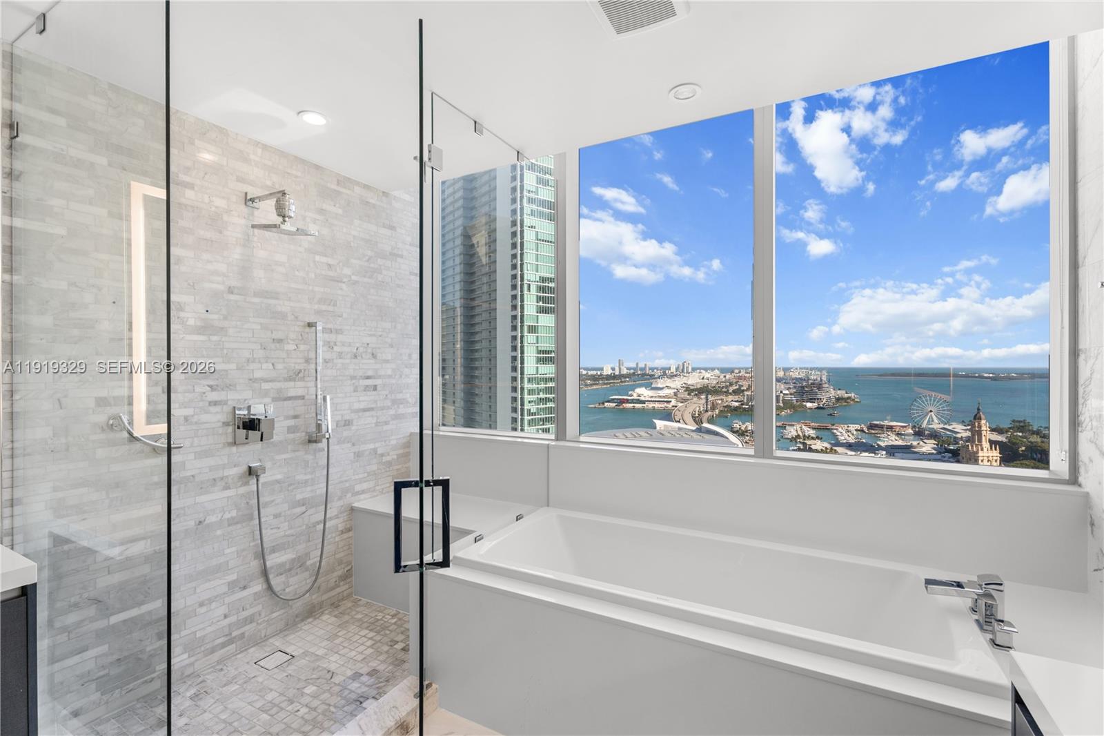 PARAMOUNT MIAMI WORLDCENT - Residential