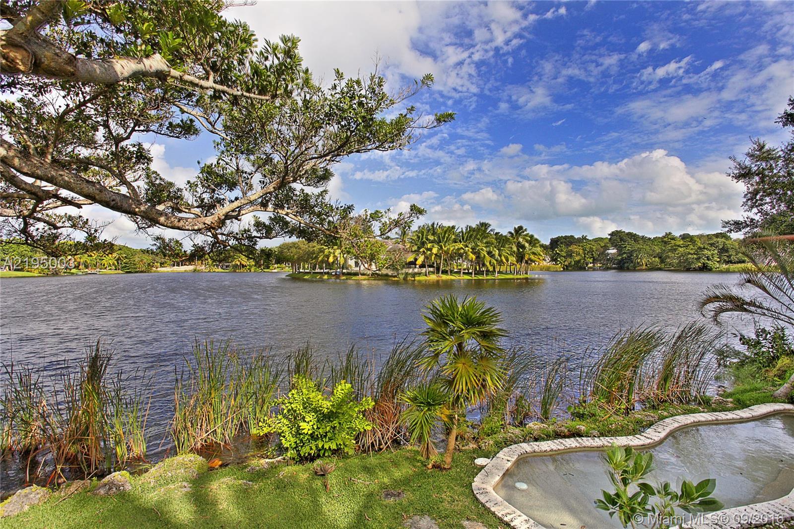 HAMMOCK LAKE PARK - Residential