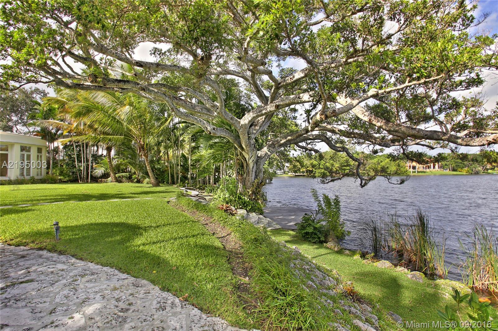 HAMMOCK LAKE PARK - Residential