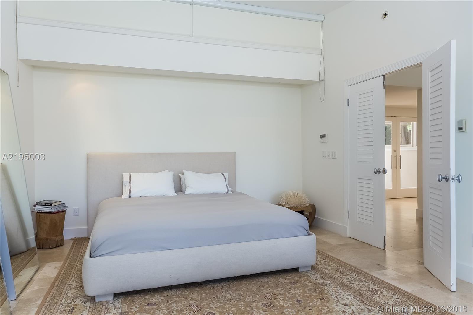 HAMMOCK LAKE PARK - Residential