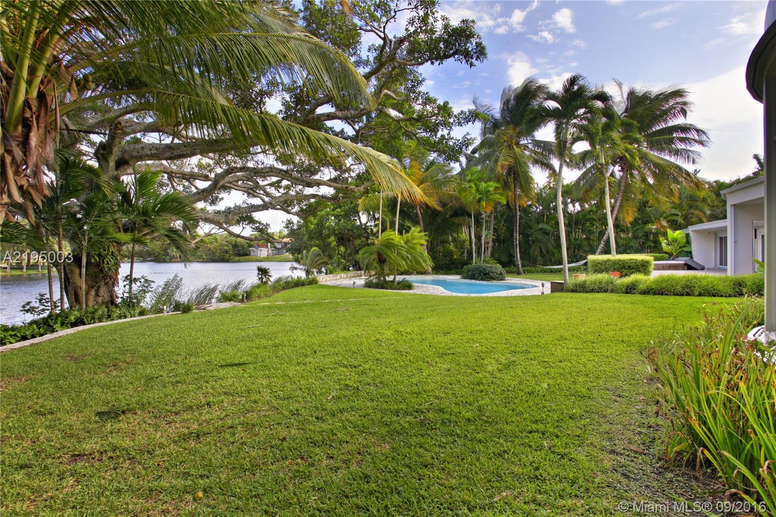 HAMMOCK LAKE PARK - Residential