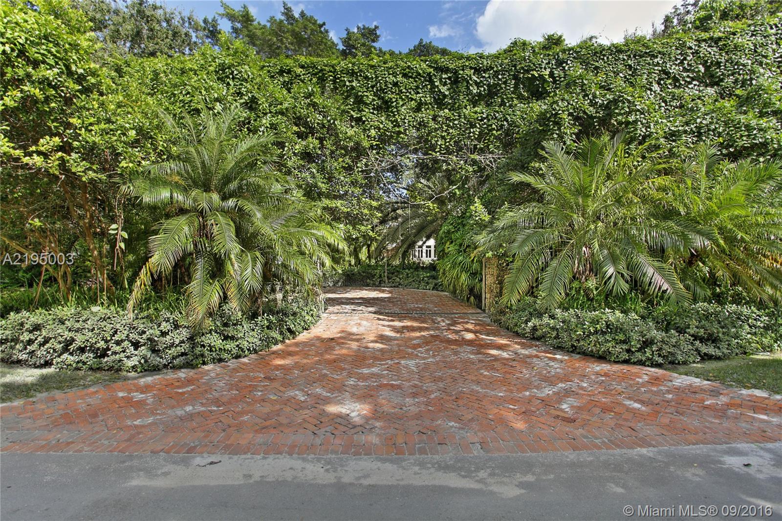 HAMMOCK LAKE PARK - Residential