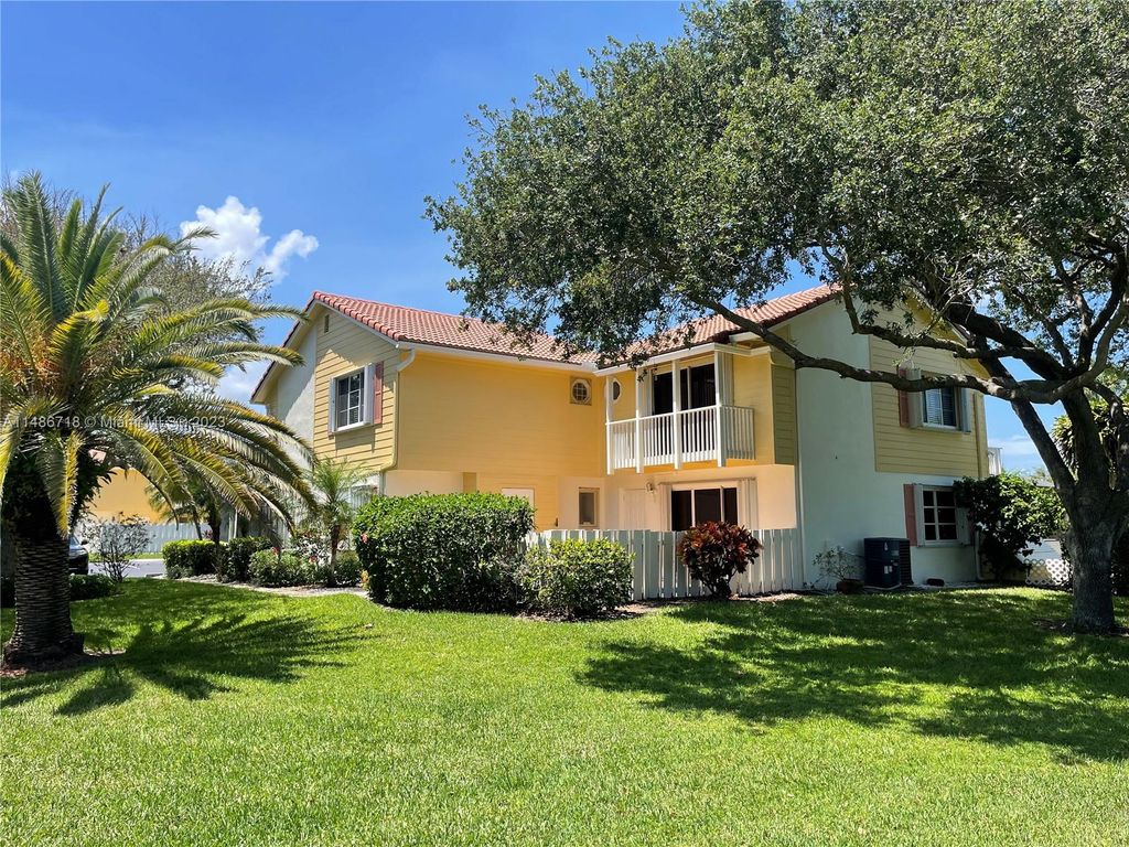 Photo of 135 Seabreeze Cir #135, Jupiter, FL 33477 (MLS # A11486718)