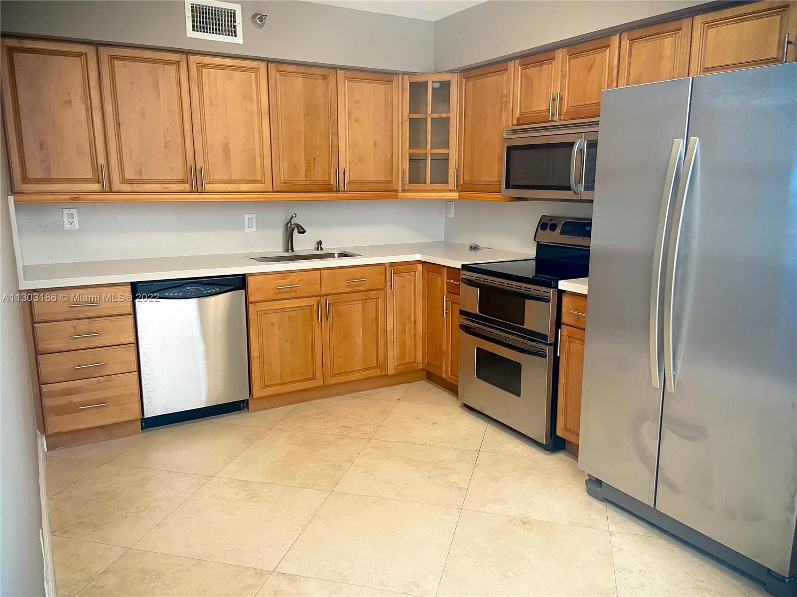 MYSTIC POINTE TOWER 500 C - Residential Lease