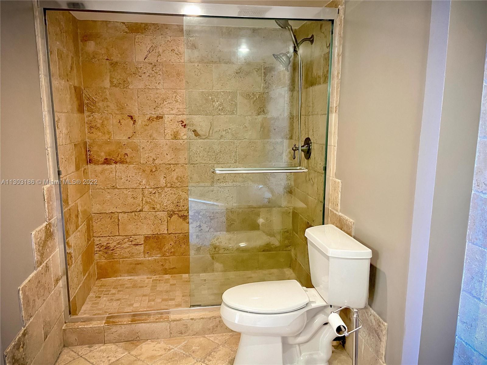 MYSTIC POINTE TOWER 500 C - Residential Lease