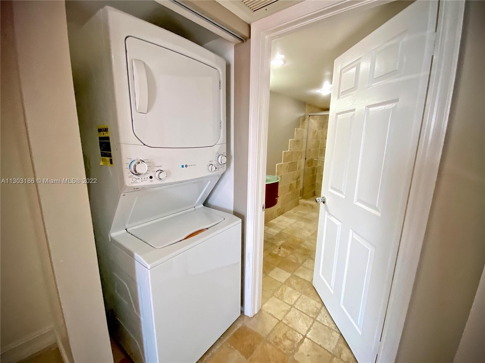 MYSTIC POINTE TOWER 500 C - Residential Lease