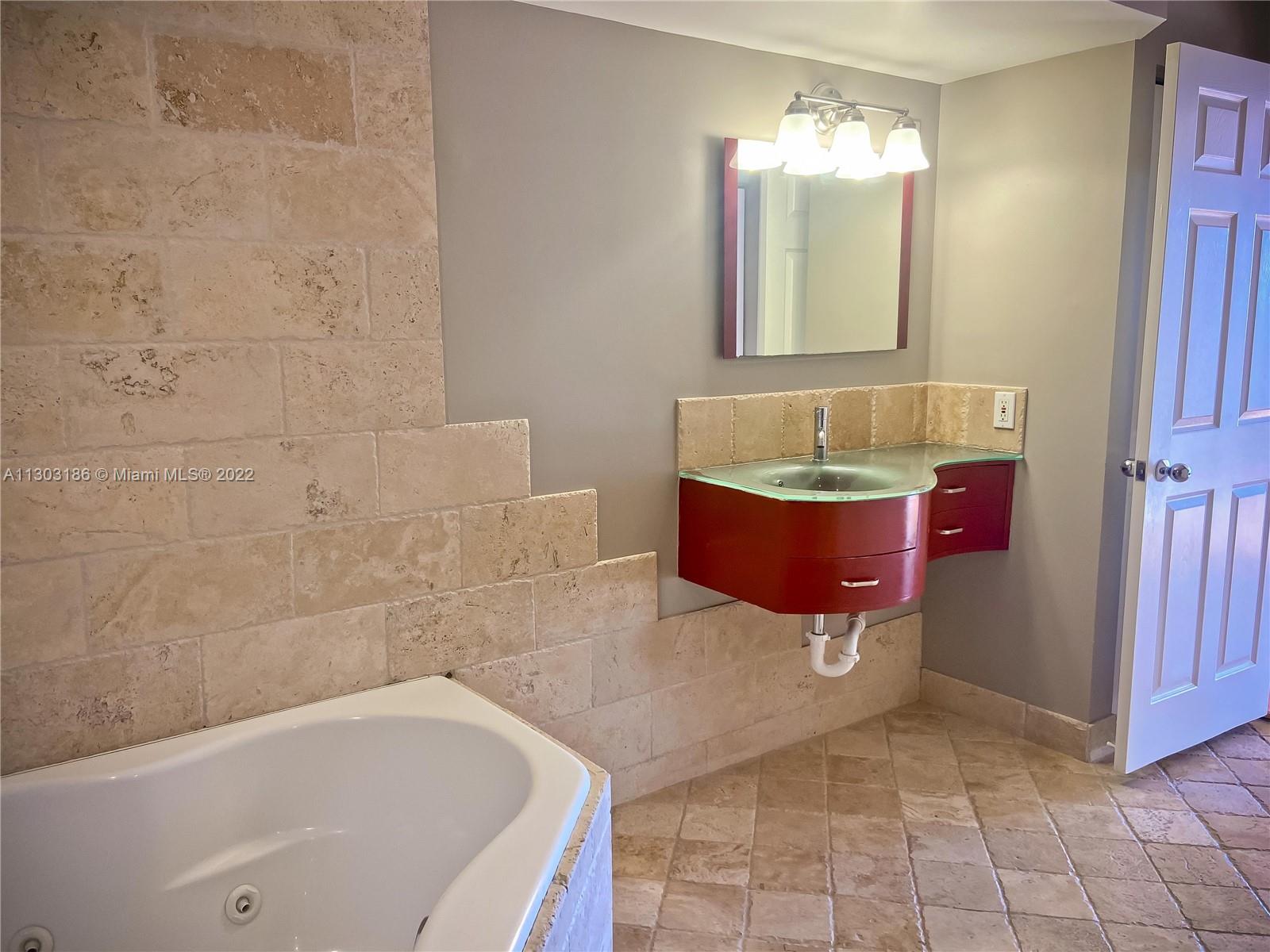 MYSTIC POINTE TOWER 500 C - Residential Lease