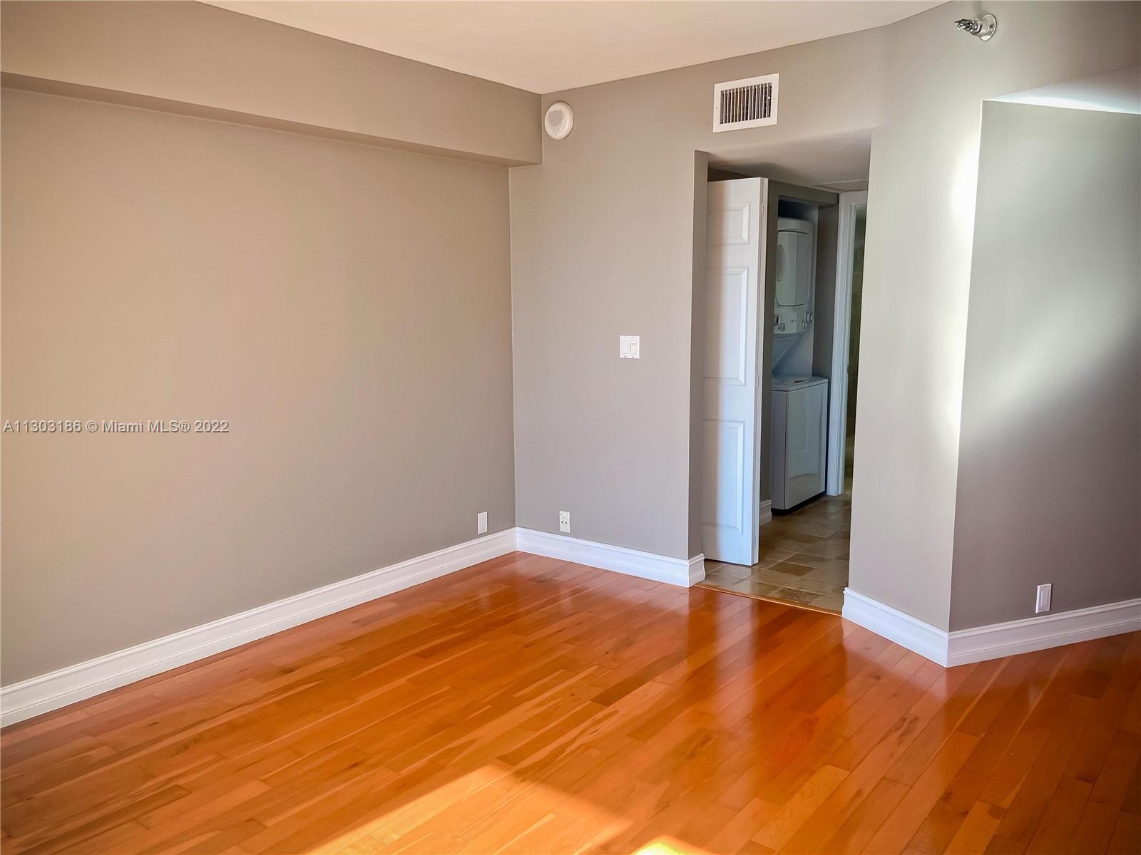 MYSTIC POINTE TOWER 500 C - Residential Lease