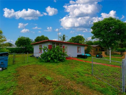 1841 NW 86th Ter Miami FL 33147