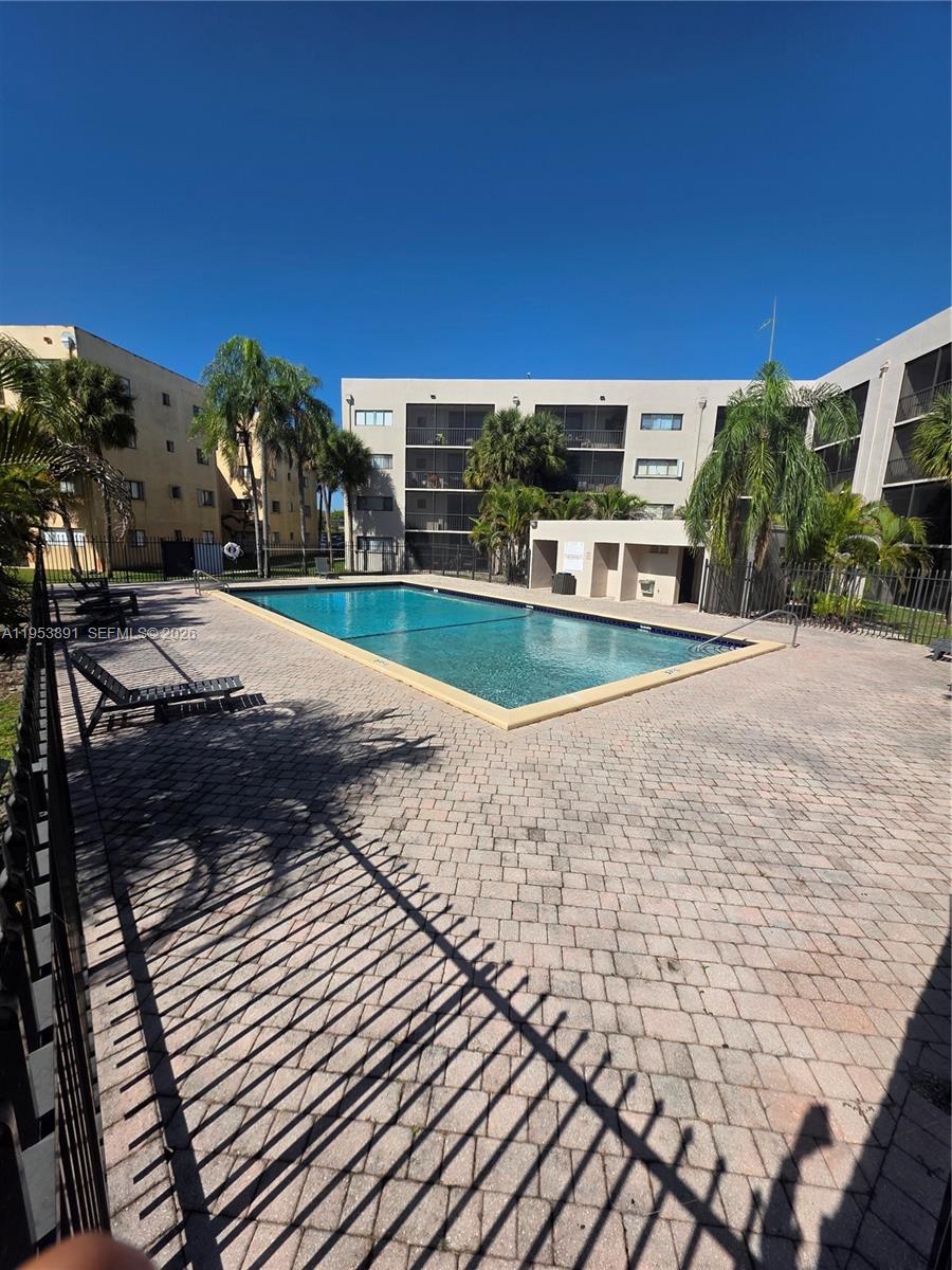 HORIZONS WEST CONDO #5 - Residential Lease
