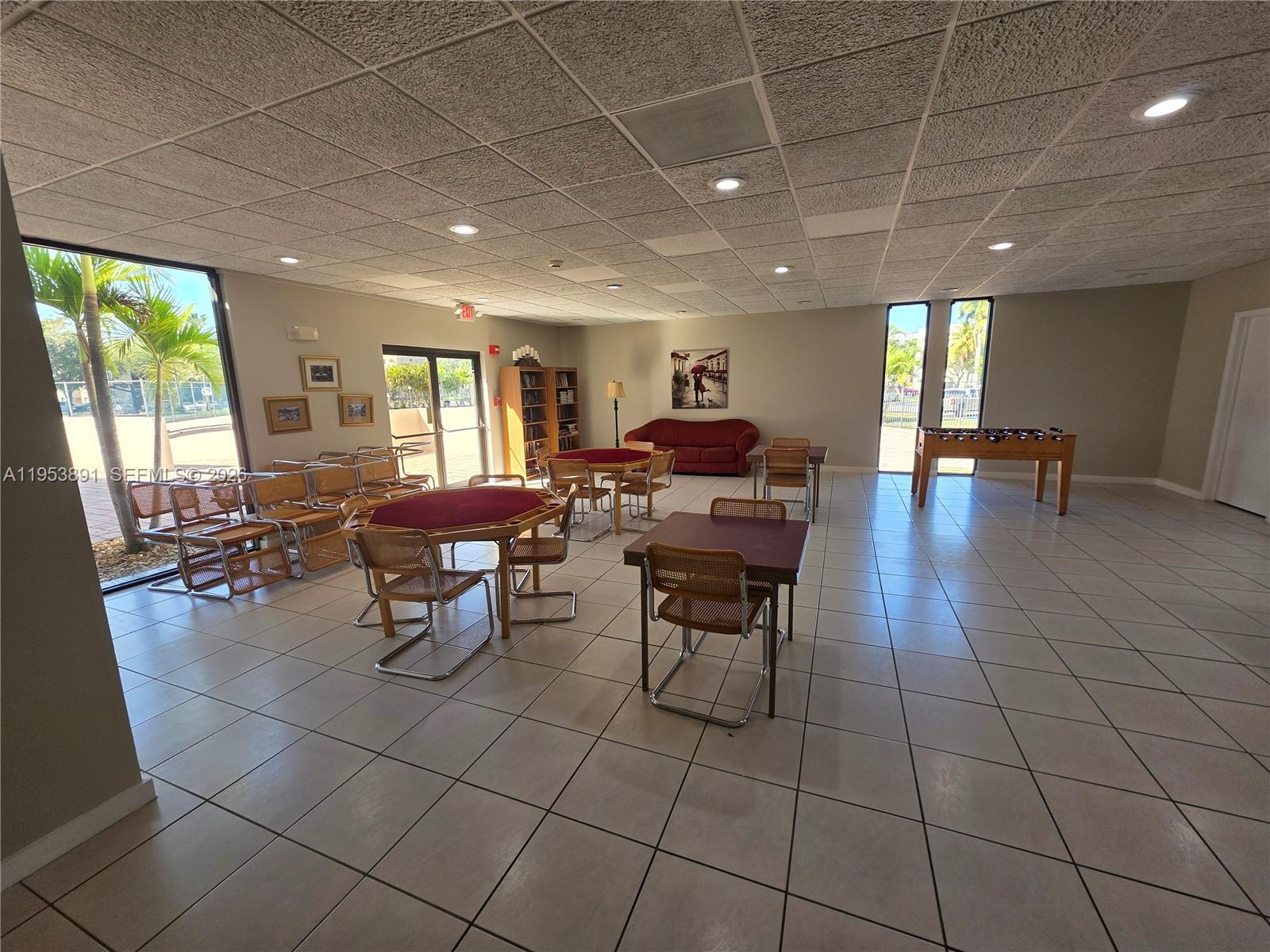 HORIZONS WEST CONDO #5 - Residential Lease