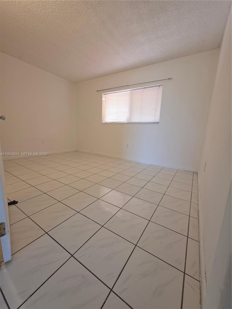 HORIZONS WEST CONDO #5 - Residential Lease
