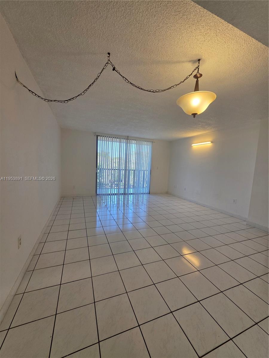 HORIZONS WEST CONDO #5 - Residential Lease