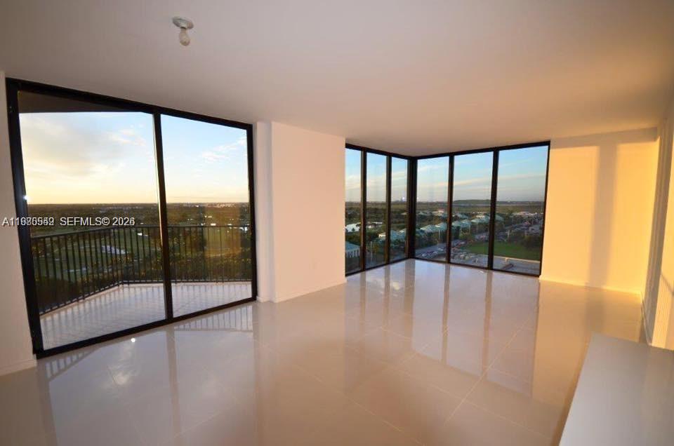 5252 PASEO CONDO - Residential Lease