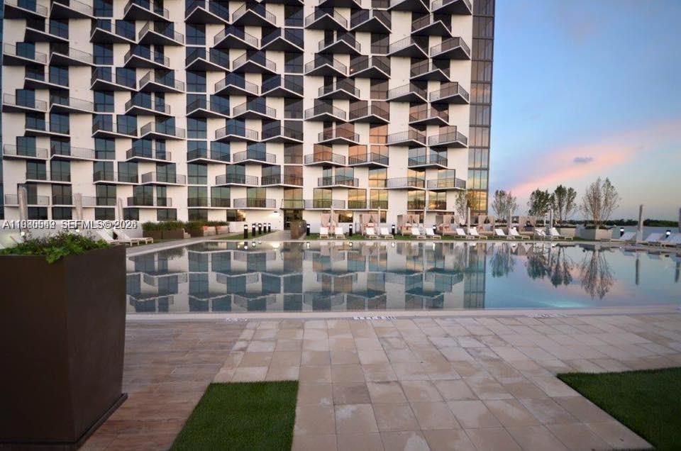 5252 PASEO CONDO - Residential Lease